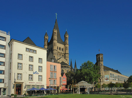 Groß St Martin hinter Fischmarkt Foto 