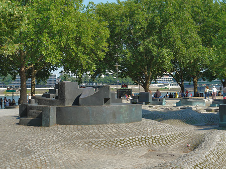 Foto Heinrich-Böll-Platz - Köln