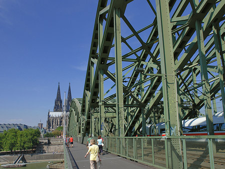Fotos Hohenzollernbrücke beim Kölner Dom